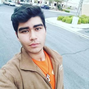 Meet your Posher, Christian